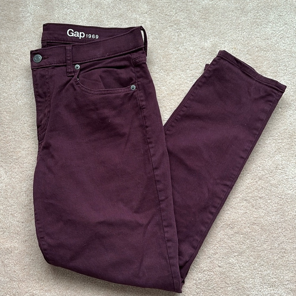 Gap girlfriend jeans (28r)